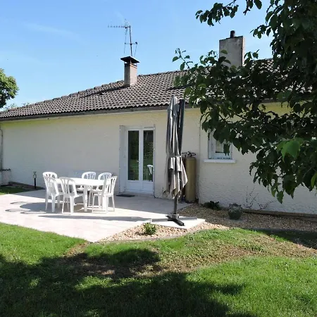 Holiday home Maison Independante Avec Grand Jardin, Cheminee, Wifi Et Equipements De Loisirs A - Fr-1-616-97