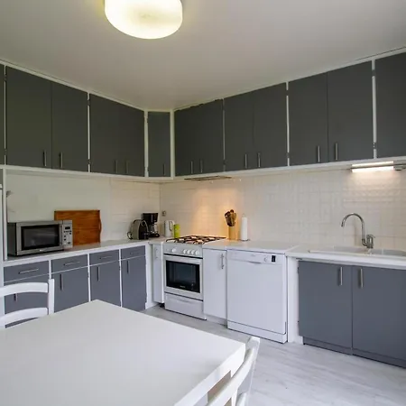 Holiday home Maison Independante Avec Grand Jardin, Cheminee, Wifi Et Equipements De Loisirs A - Fr-1-616-97 Agonac